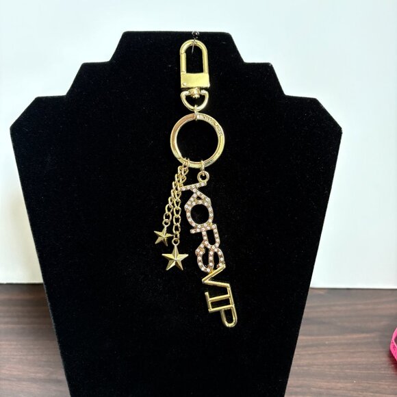 Michael Kors KorsVIP Gold Key chain/purse charm, EUC - Picture 2 of 4
